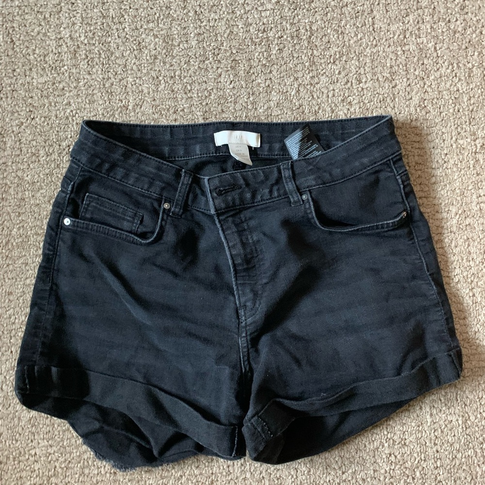 High-rise short shorts